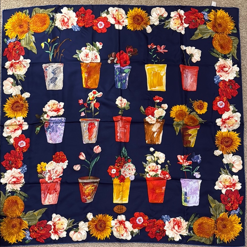 Gucci Floral Print Scarf